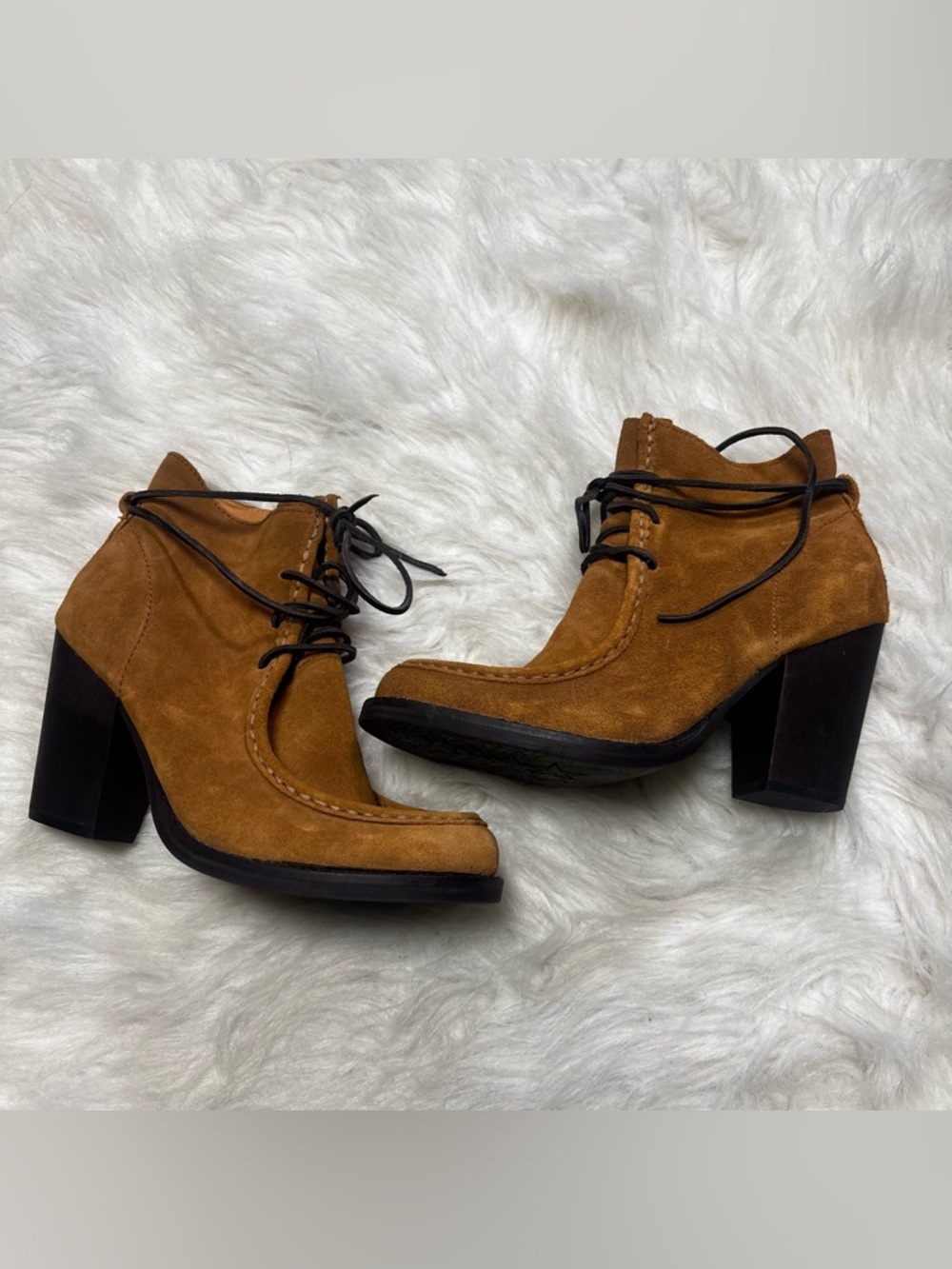 Latigo Frieda Block Heel Lace Up Suede Ankle Booties Boots in Cognac Size 7.5